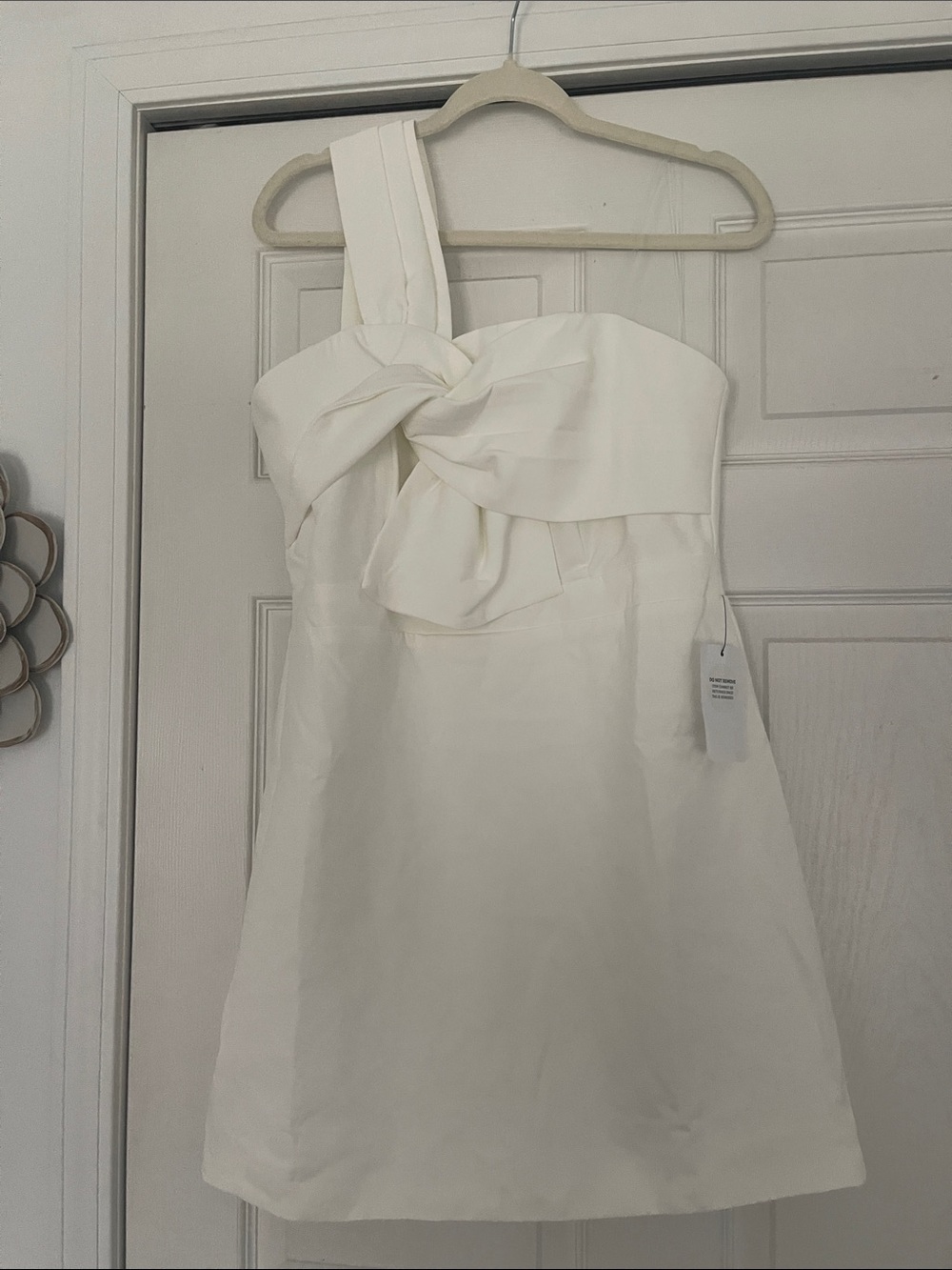 American Threads White One-Shoulder Mini Dress with Bow